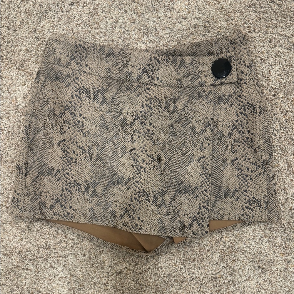 Zara Tan Snake Print Skorts